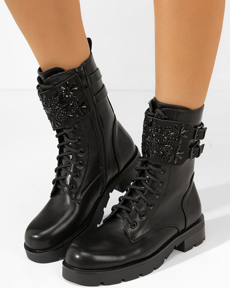 52110 Black Boots