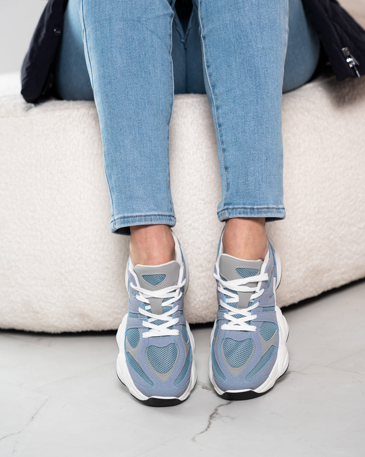 Viva Blue Sneaker