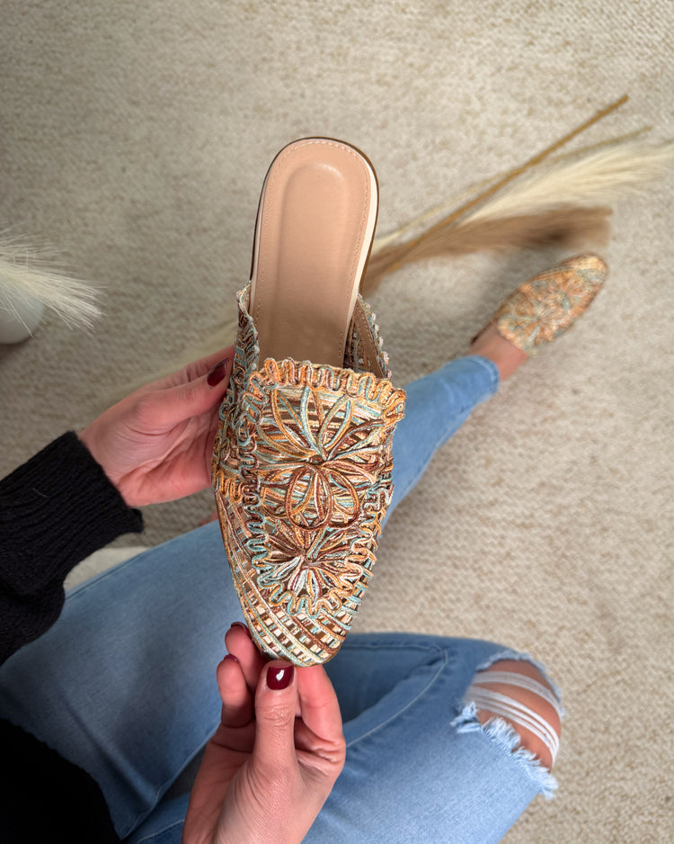 Vibe Beige Loafer