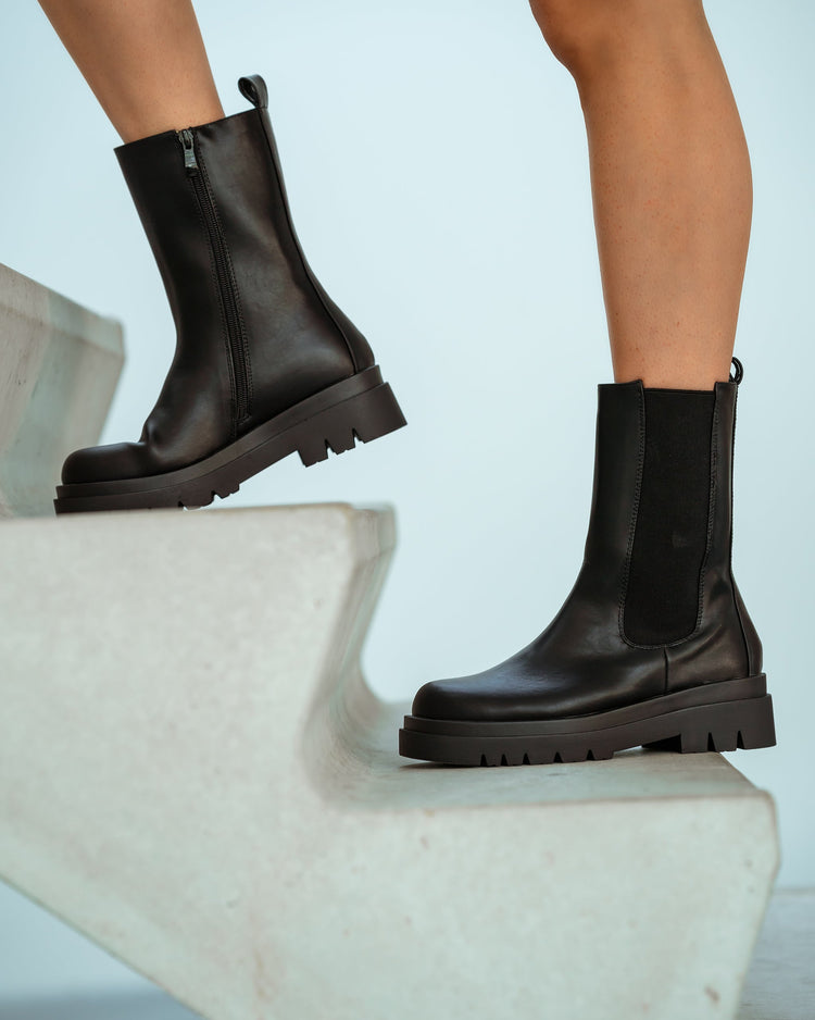 Chelsea High Boots