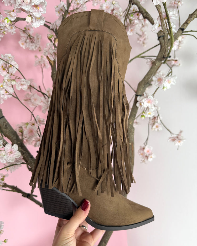 High Brown Boots with Fringles
