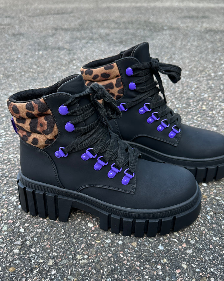Mount Black Boots