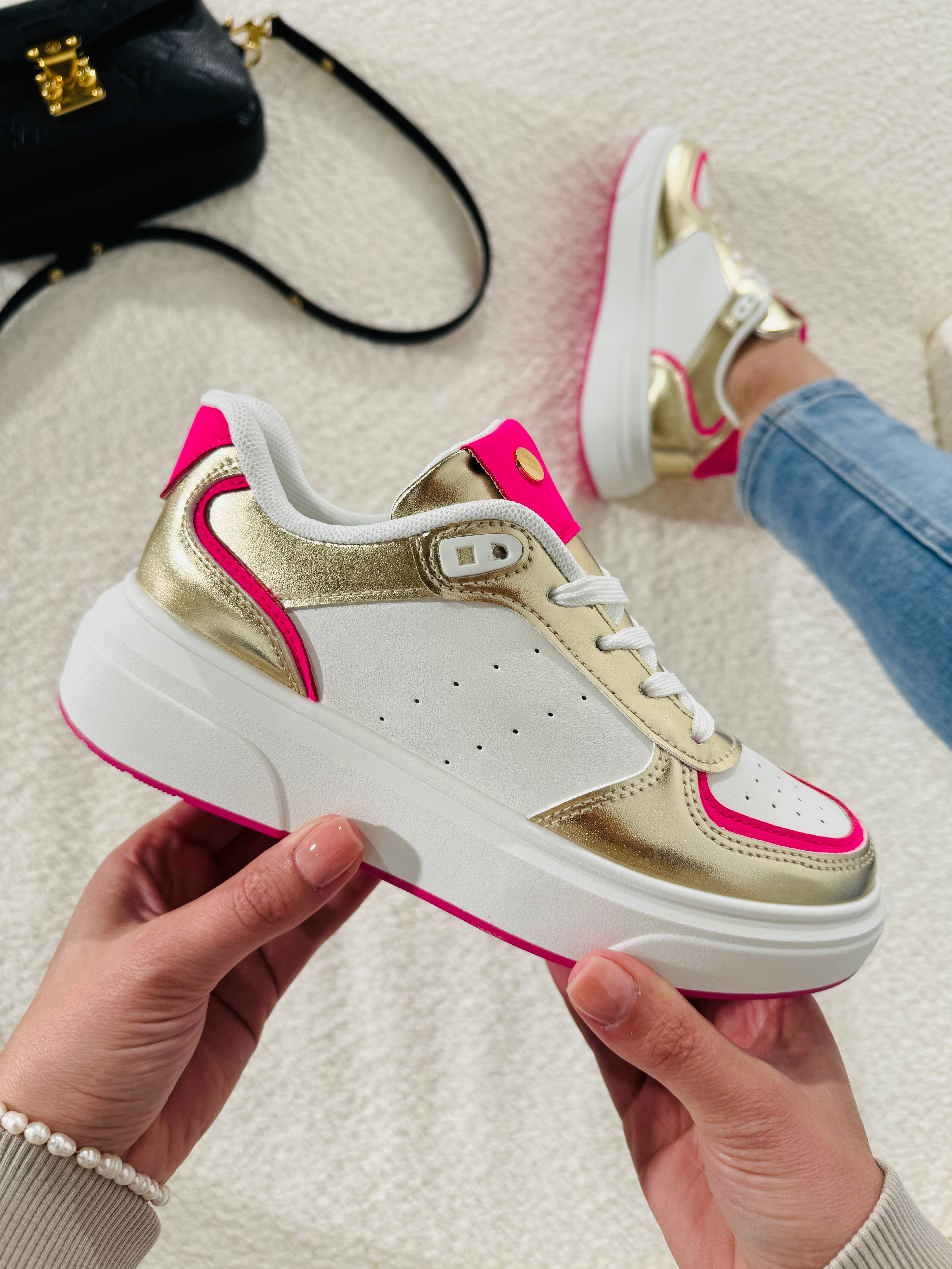 Latoya Gold Sneaker