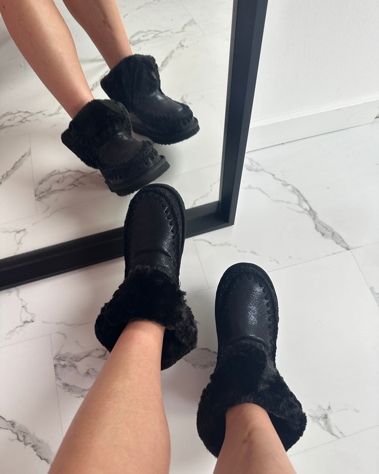 Semy Black Boots