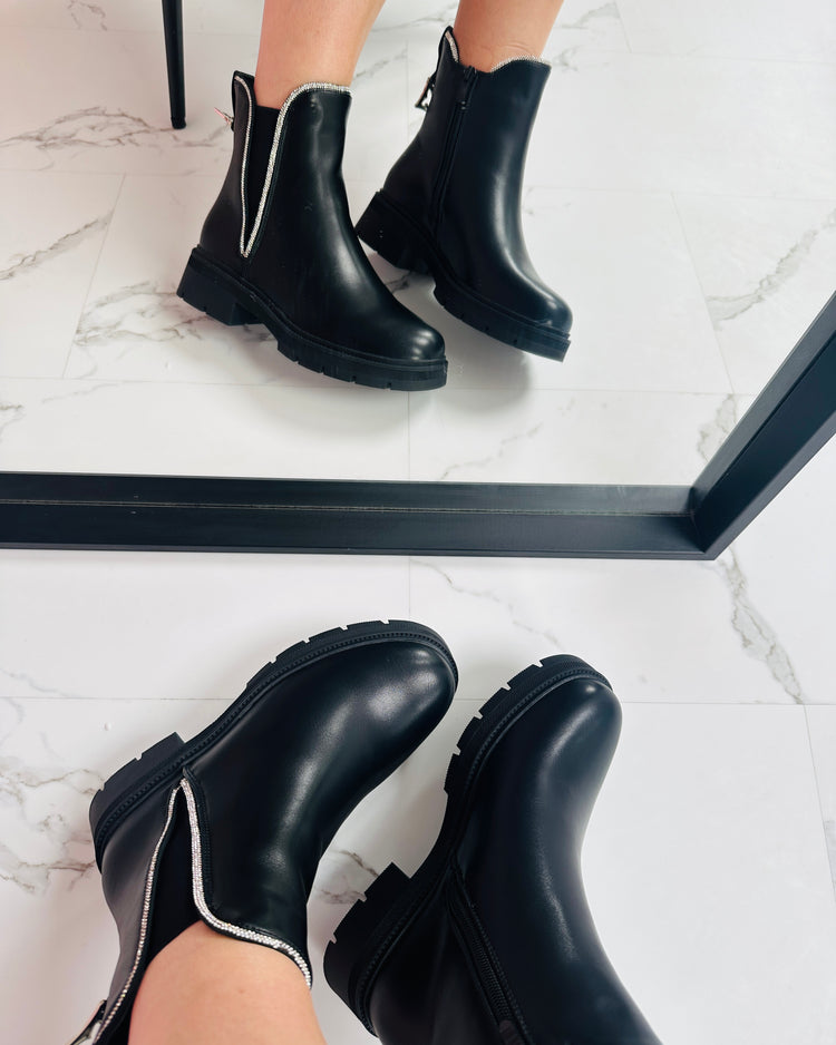Shanty Black Boots