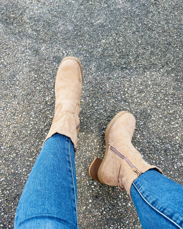 Khaki 27 Boots