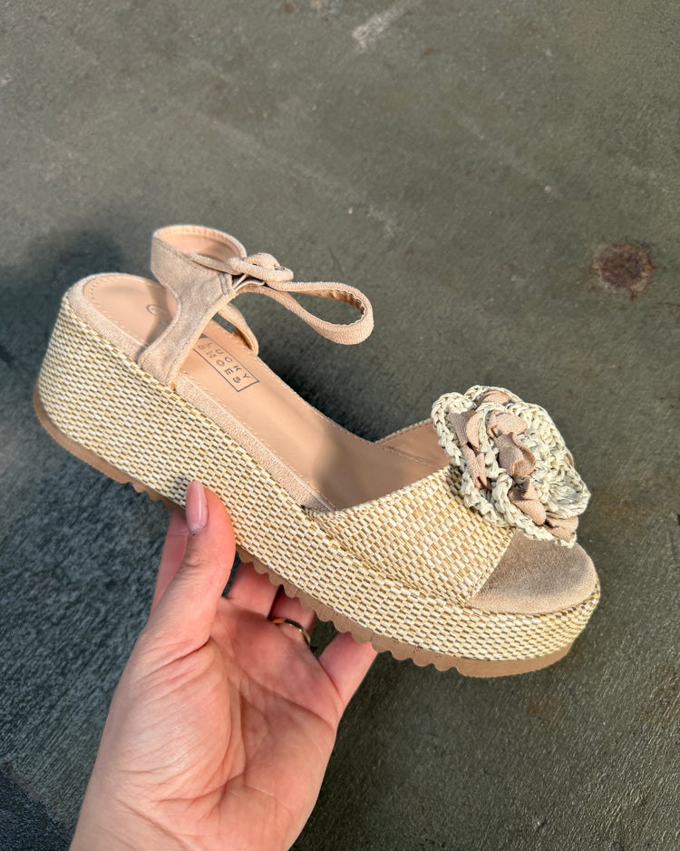 Flower Beige Wedge