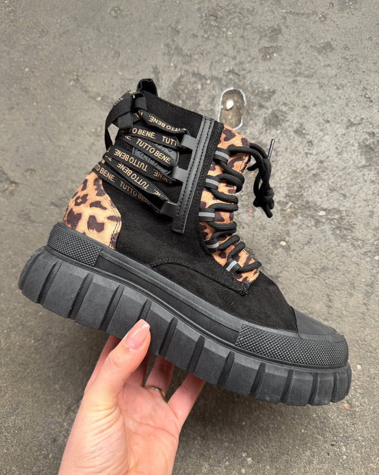 Tutto Bene Black Shoes