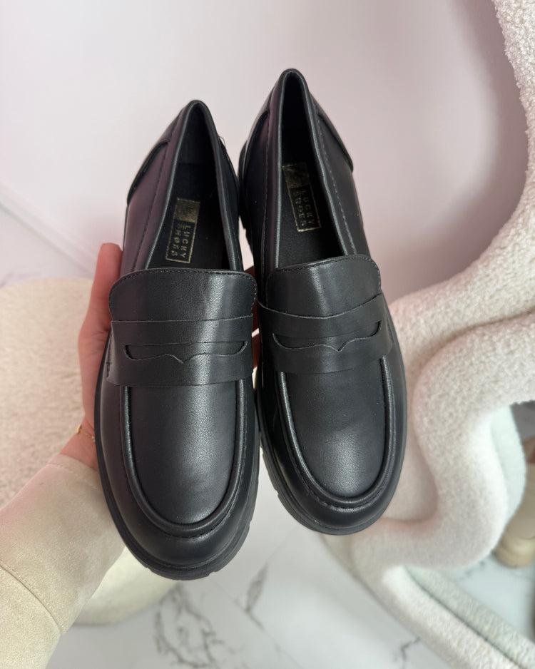 Sasyaa Black Moccasin