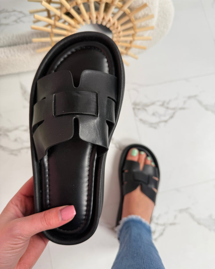 Ines Black Slipper