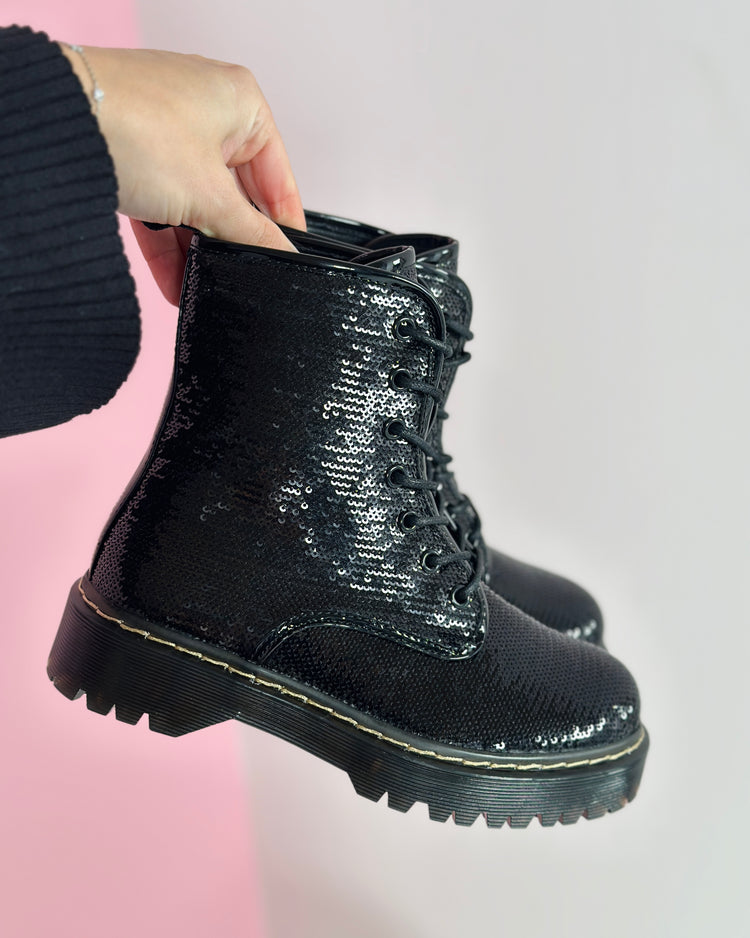 Nikky Black Boots