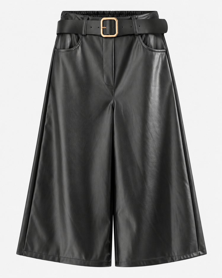 Leatherlook Capri Pants in black