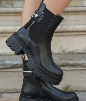 Chelsea Ankle Boots Black with Zipper Detail