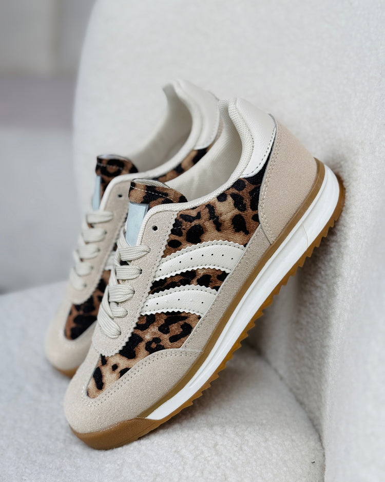 Jana Leo Sneaker