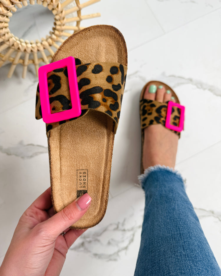 Clasp Leo Slides