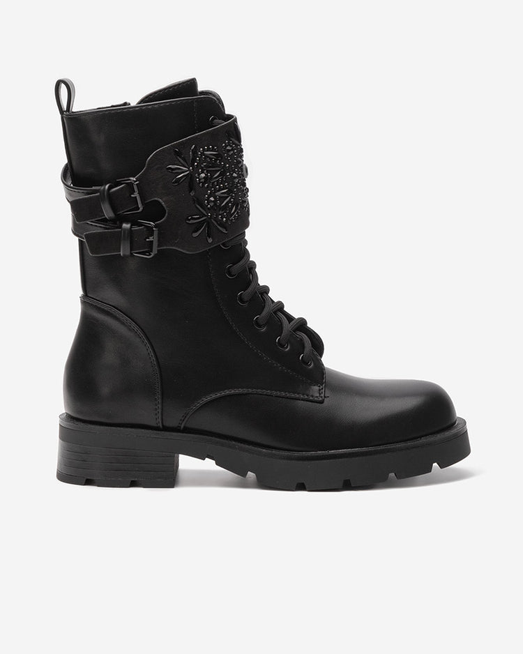 52110 Black Boots