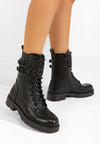 52110 Black Boots