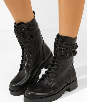 52110 Black Boots