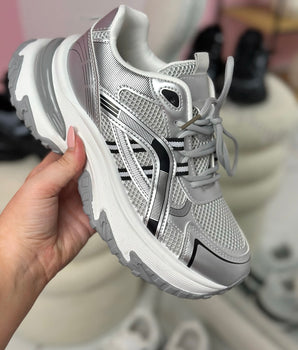 318 Silver Sneaker
