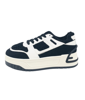 Daniela Black Sneaker
