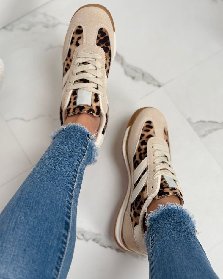 Jana Leo Sneaker