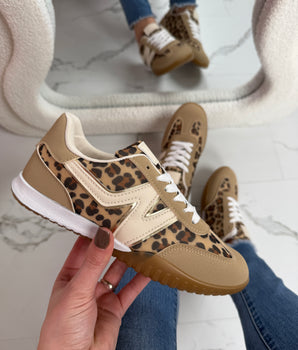 Yoni Leo Sneaker