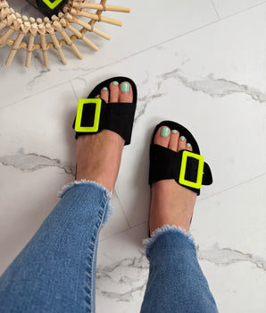 Clasp Black Slides