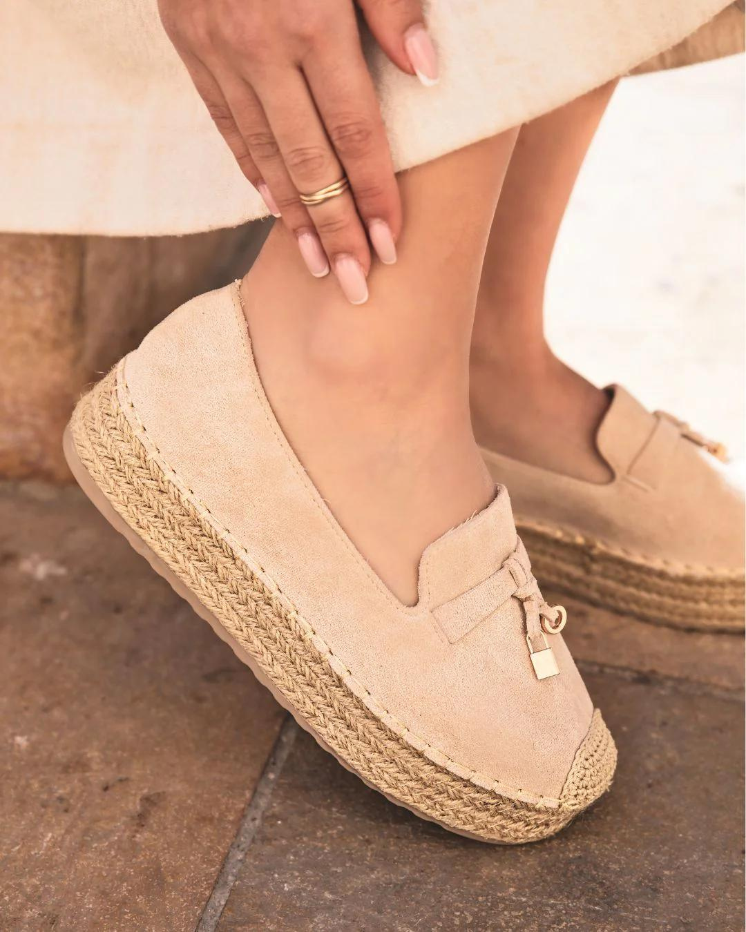 Charly Beige Loafer
