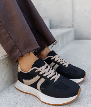 Martine Black Sneaker