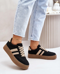Dyonne Black Sneaker