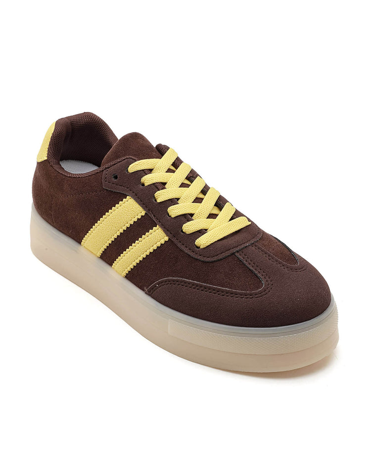 Dyonne Brown Sneaker