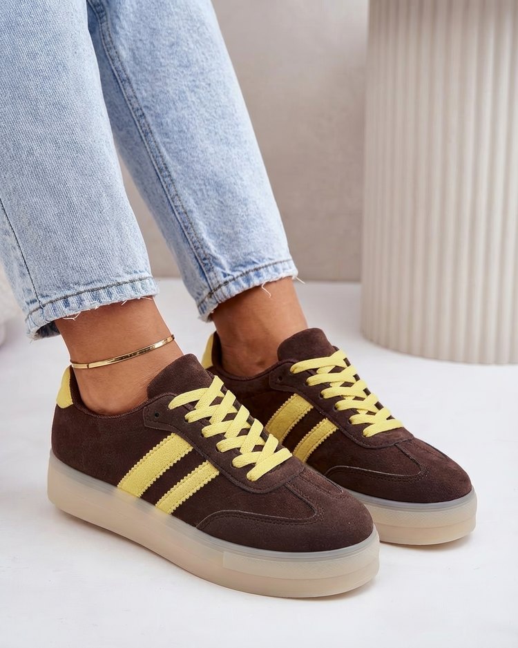 Dyonne Brown Sneaker