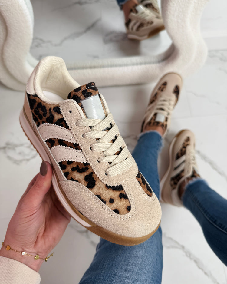 Jana Leo Sneaker