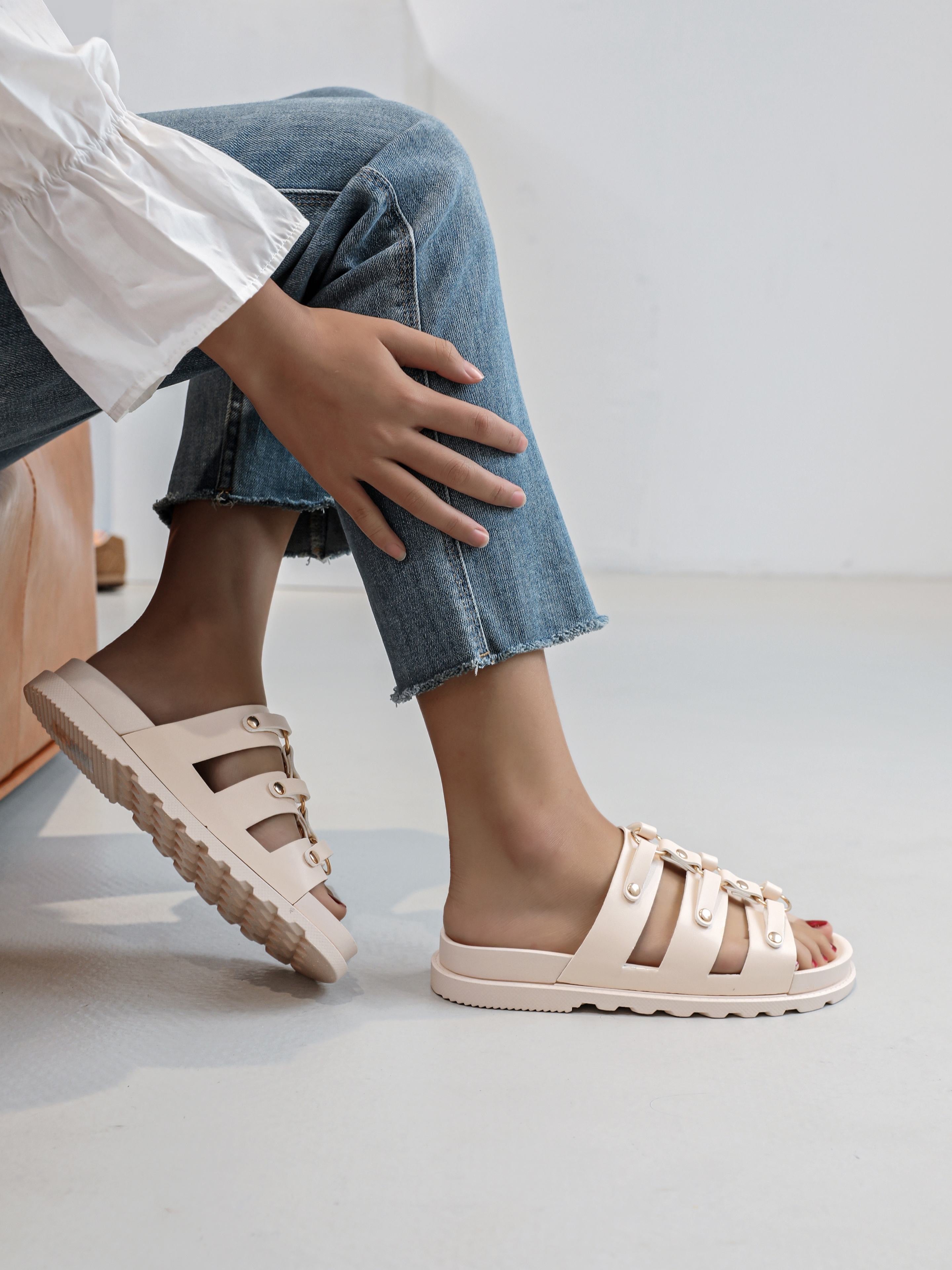 Anita Beige Slides
