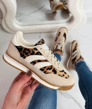 Jana Leo Sneaker