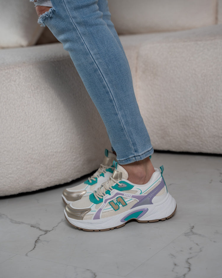 Nova Violet Sneaker