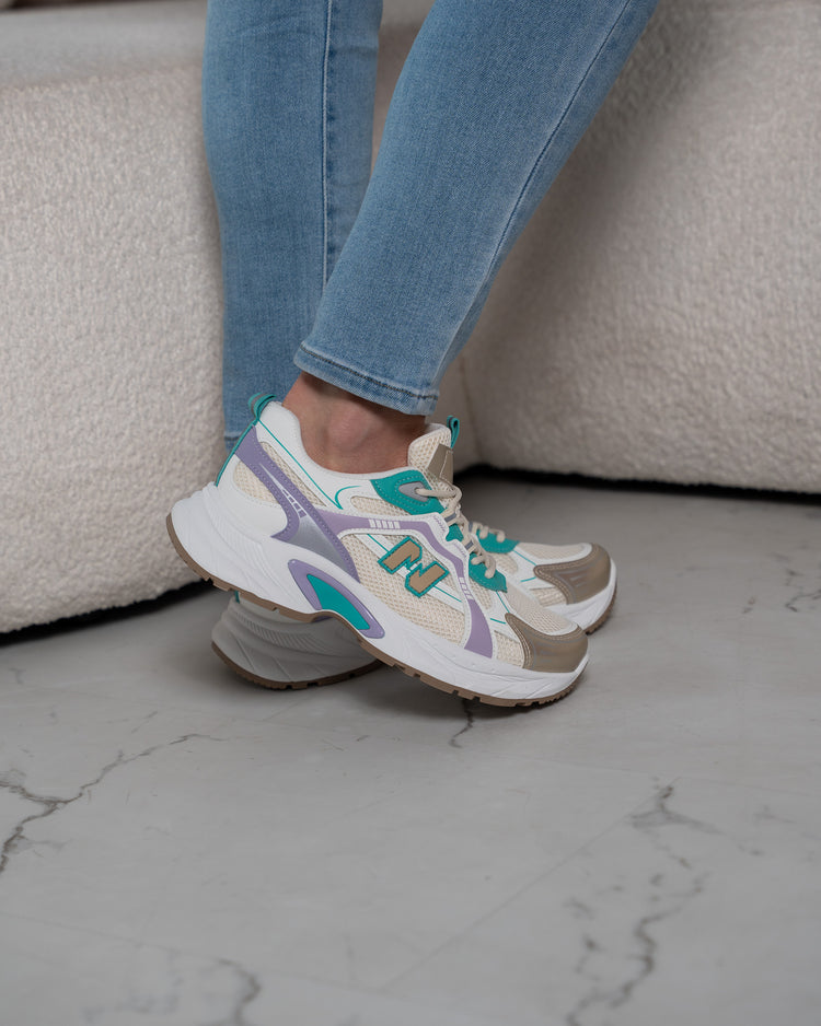 Nova Violet Sneaker