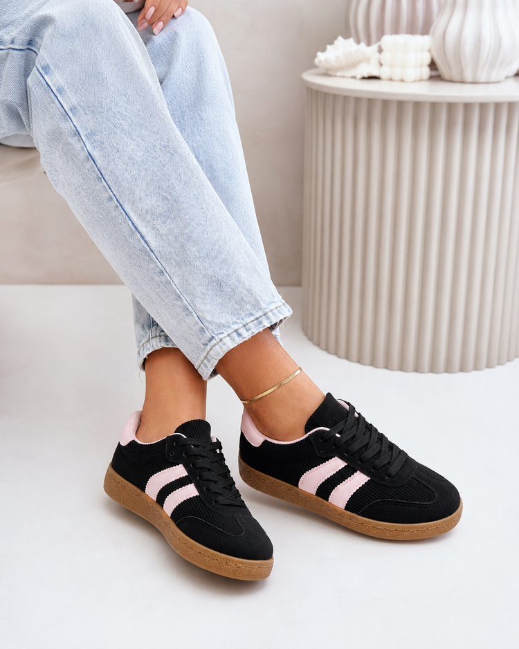 Daisy Black Sneaker