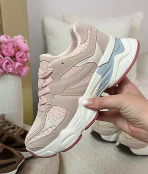 Viva Pink Sneaker