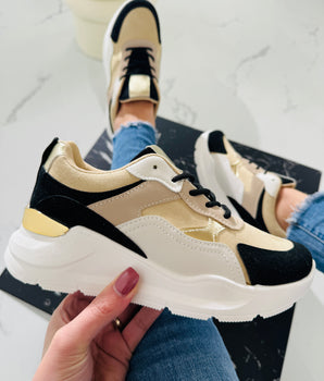 Hato schwarzer Sneaker