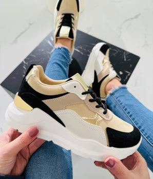 Hato schwarzer Sneaker