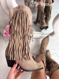 Bottes Taupe hautes avec des franges