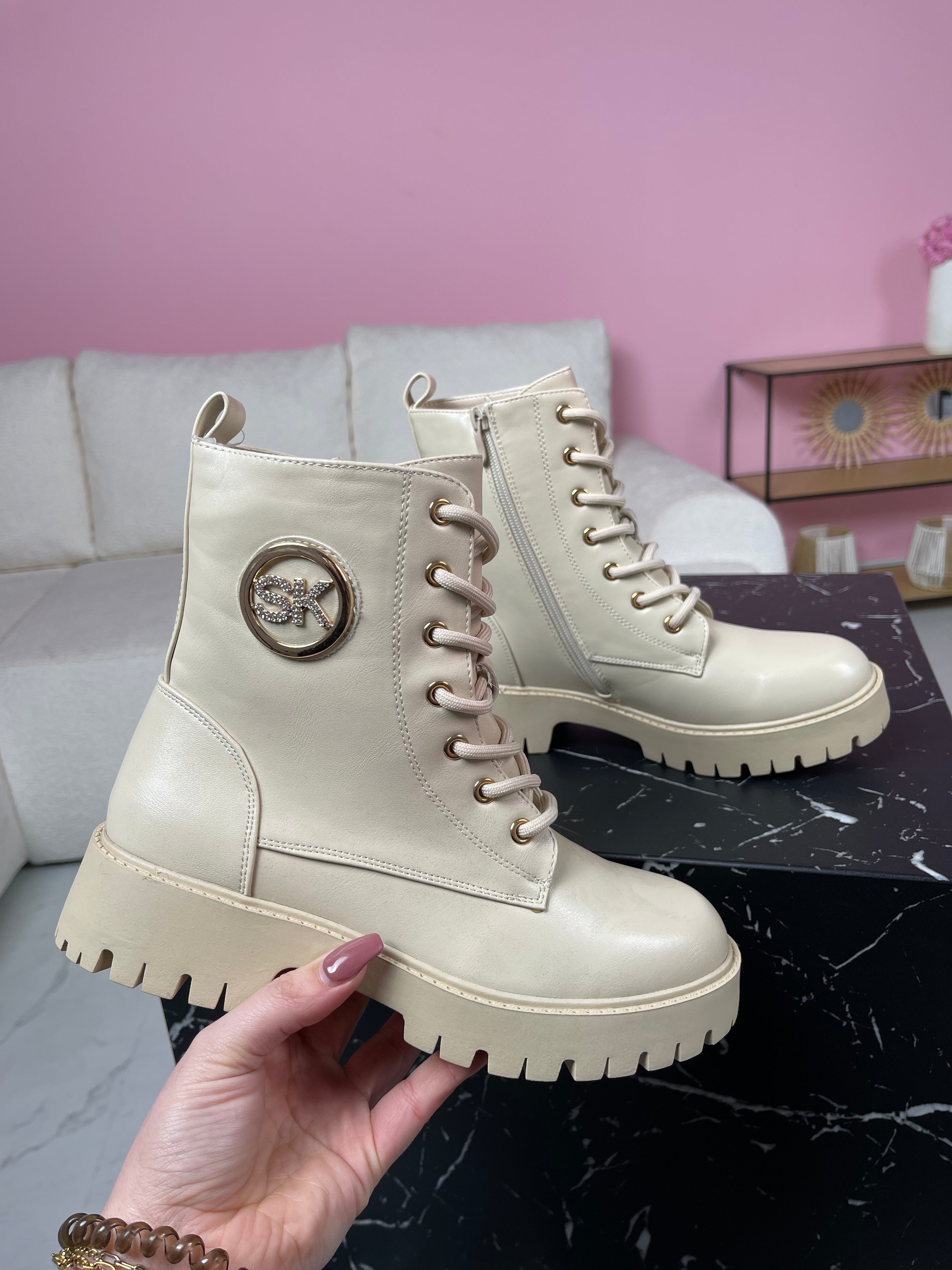 11 Beige Boots