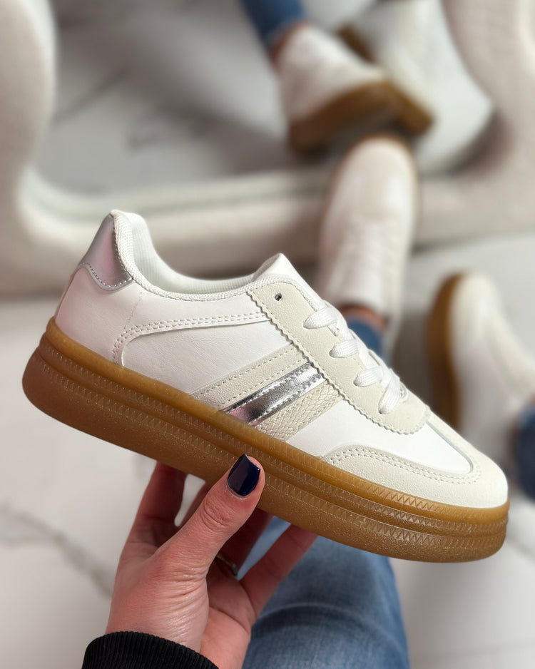 Fine White Sneaker