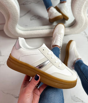 Fine White Sneaker