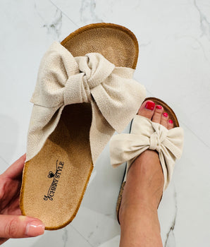 Romi Beige Slides