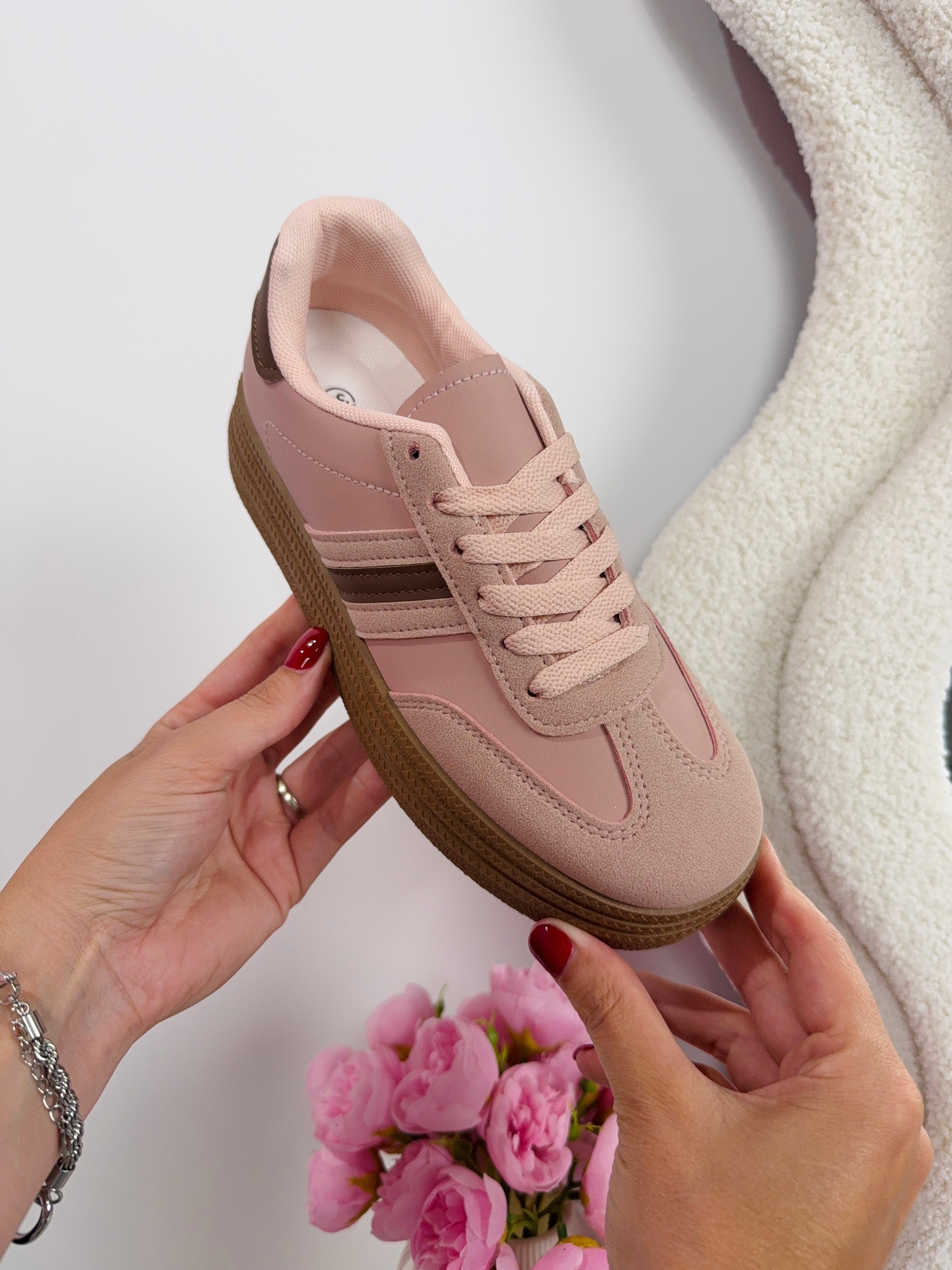 Ramona Pink Sneaker