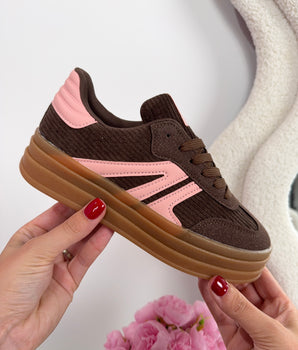 Regina Brown Sneaker
