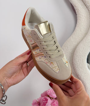 Agnes Gold Sneaker