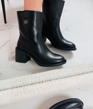 Marelle Black Boots